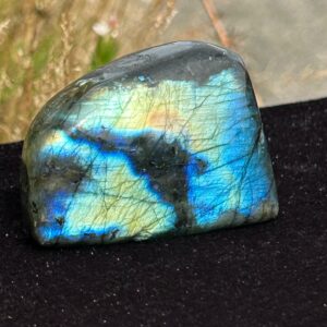 Labradorit Freeform