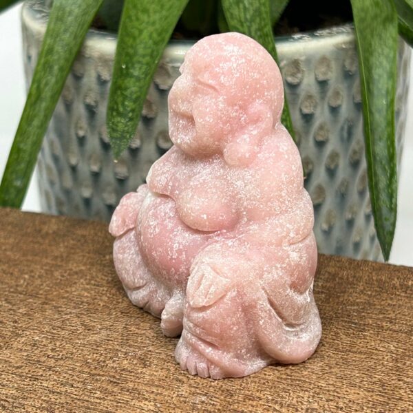 Happy Buddha Figur Pink Opal