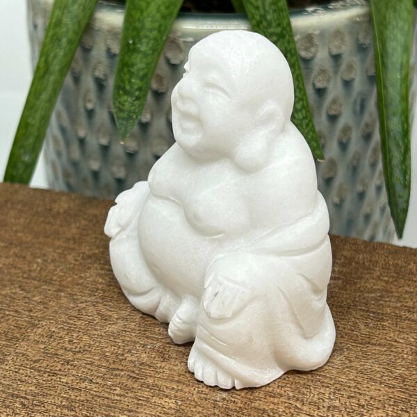 Happy Buddha Figur Hvid Jade
