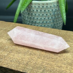 Rosenkvarts Dobbelt Spids