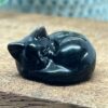 Kat Liggende Sølv Obsidian