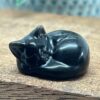 Kat Liggende Sølv Obsidian