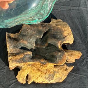 Glasskål støbt på Trærod