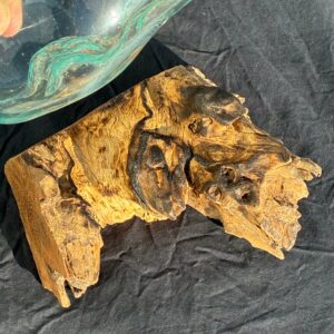 Glasskål støbt på Trærod