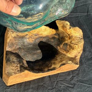 Glasskål støbt på Trærod