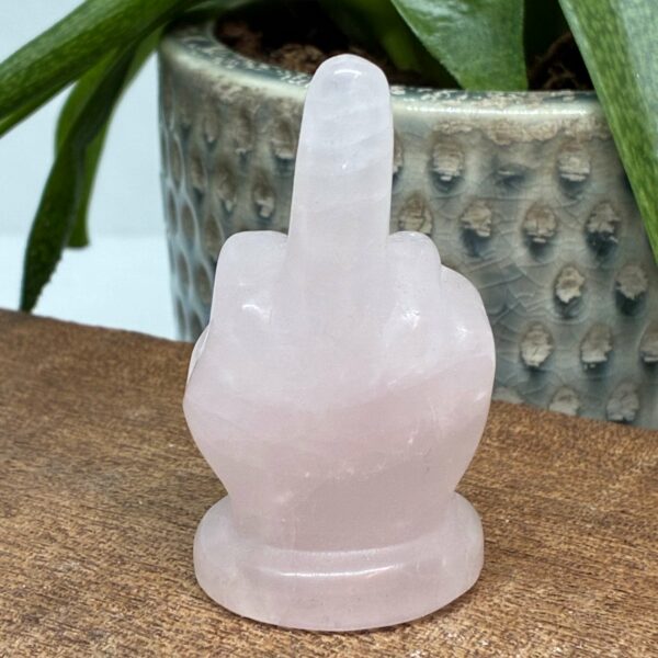 "The Finger" Rosenkvarts 6cm