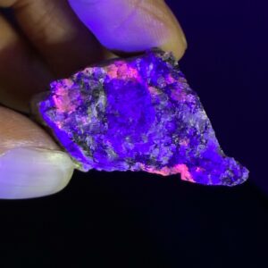 Ild Sodalit - UV Fluoriserende