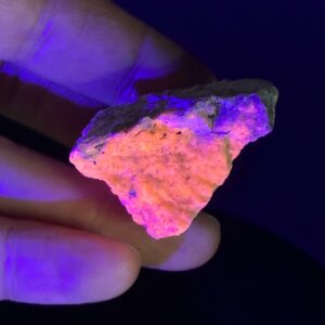 Ild Sodalit - UV Fluoriserende