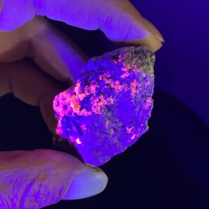 Ild Sodalit - UV Fluoriserende