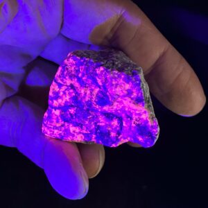 Ild Sodalit - UV Fluoriserende