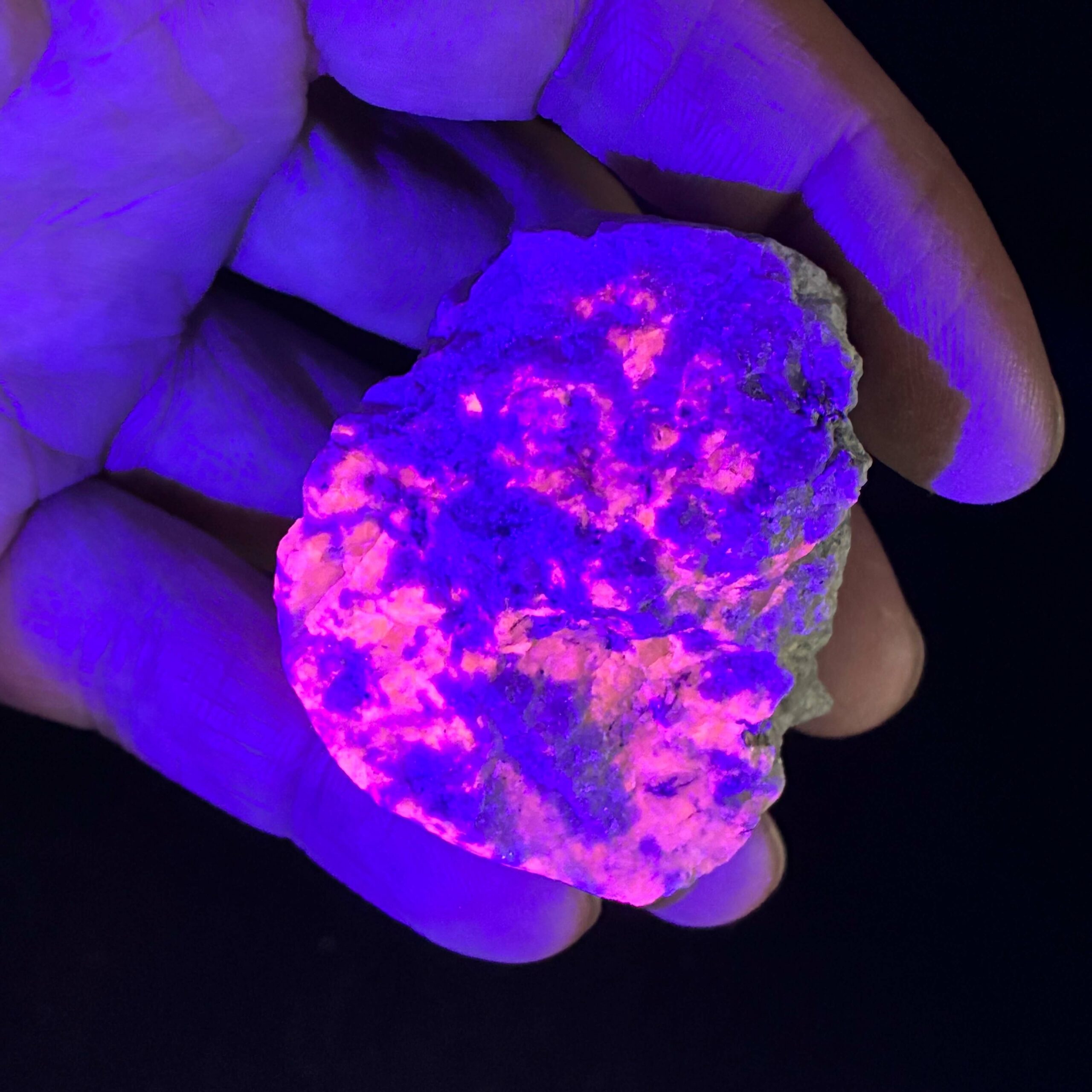 Ild Sodalit - UV Fluoriserende