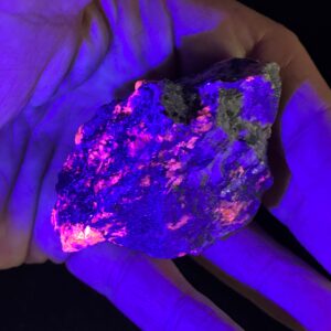 Ild Sodalit - UV Fluoriserende