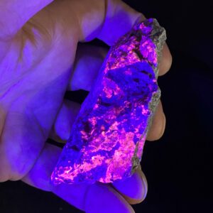 Ild Sodalit - UV Fluoriserende