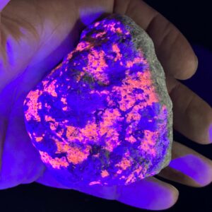 Ild Sodalit - UV Fluoriserende