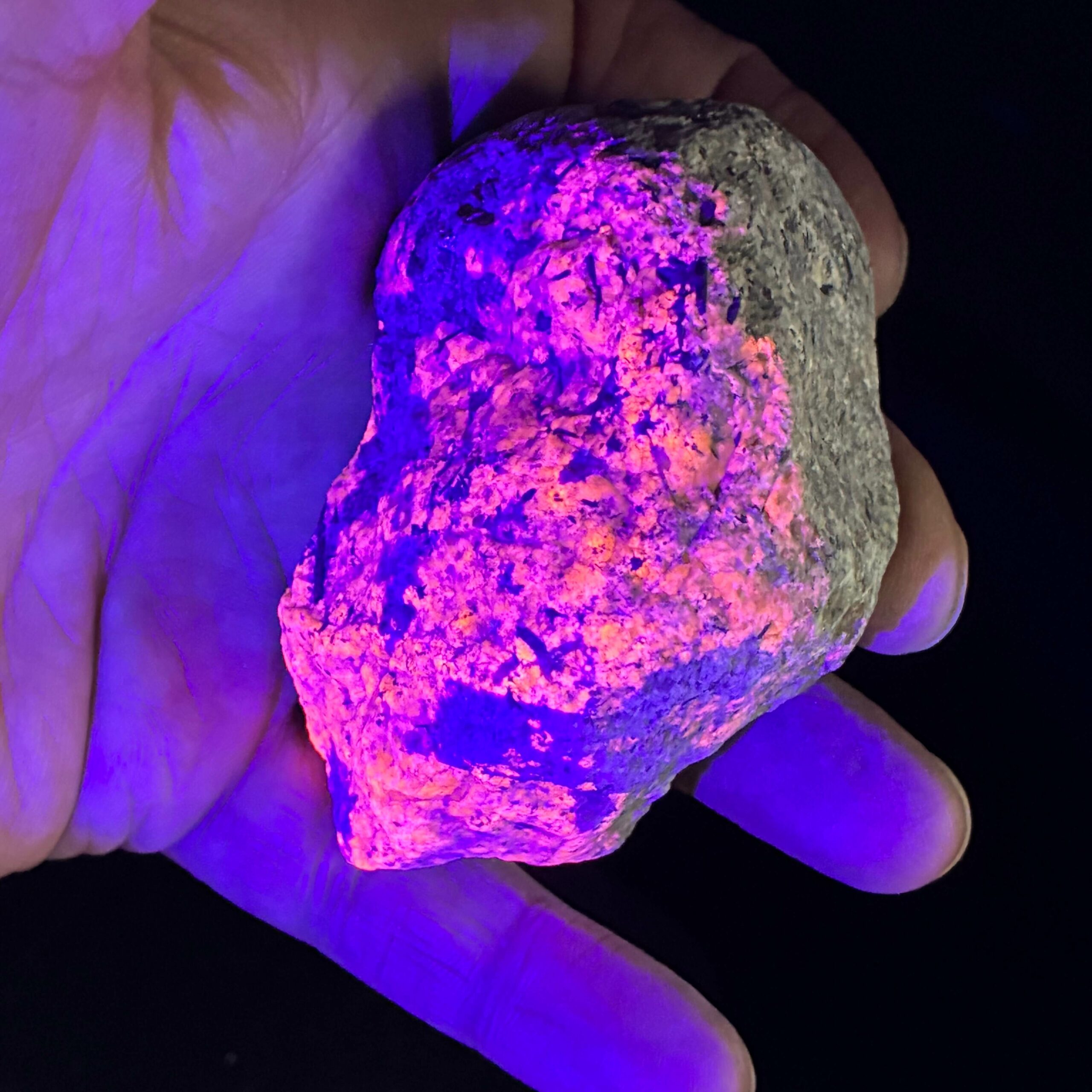 Ild Sodalit - UV Fluoriserende