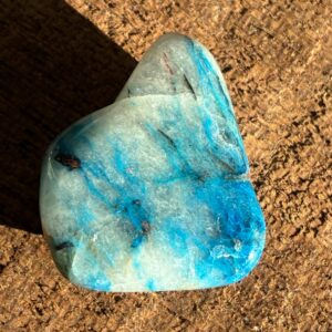 Shattuckit Lommesten