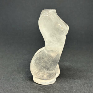 Alternative view of Kvinde Torso Bjergkrystal (2)