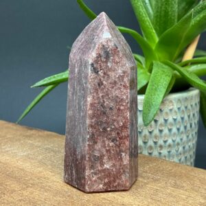 Jordbærkvarts Tårn Medium
