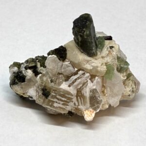 Grøn Turmalin på Kvarts, Mica