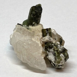 Grøn Turmalin på Kvarts, Mica