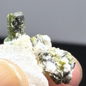 Grøn Turmalin på Kvarts, Mica