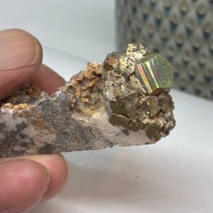 Kubisk Pyrit på Matrix