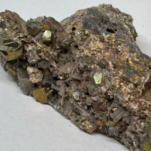 Kubisk Pyrit på Matrix