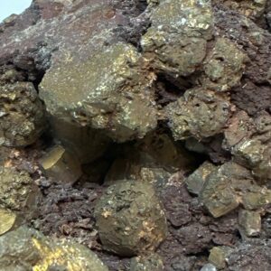 Kubisk Pyrit på Matrix