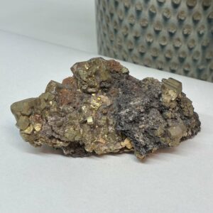 Kubisk Pyrit på Matrix