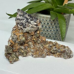 Kubisk Pyrit på Matrix