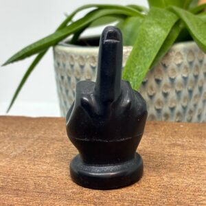 Alternative view of "The Finger" Obsidian  6cm (8)